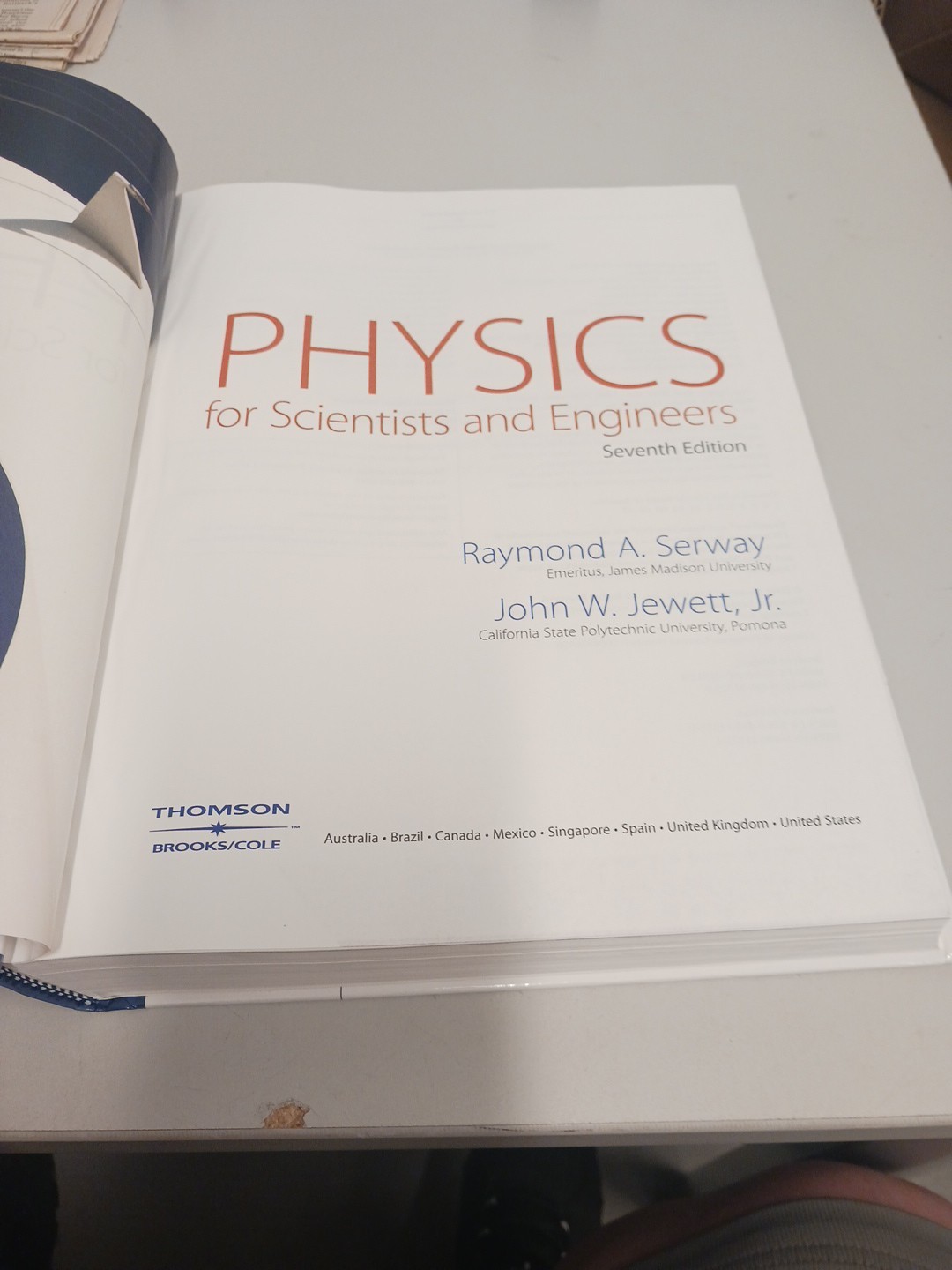 Physics for Scientists and Engineers: Chapters 1-39 College Textbook