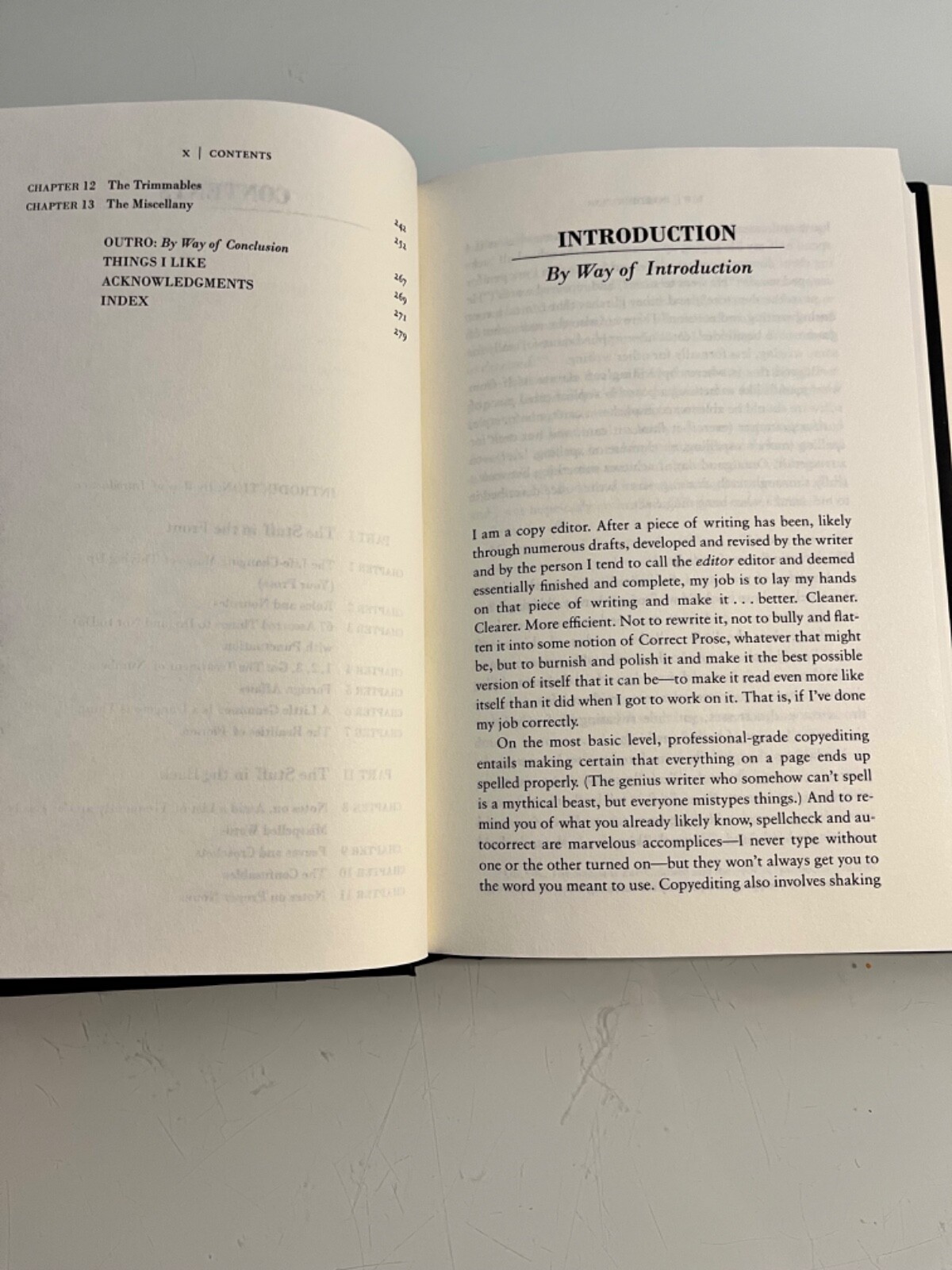 Dreyer’s English: Utterly Correct Guide tClarity and Style by Benjam Dryer