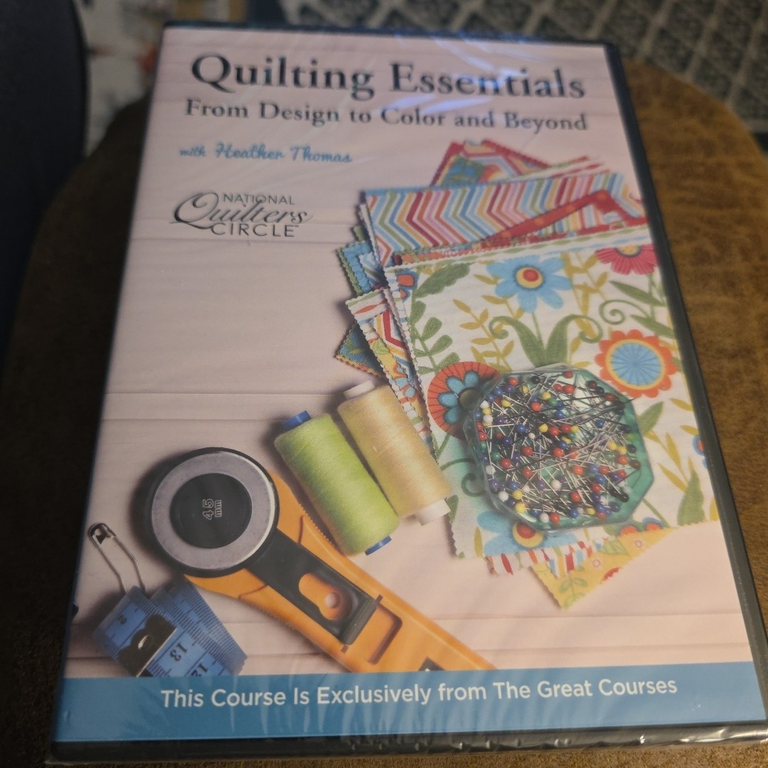 Quilting Essentials : From Design to Color and Beyond by Heather Thomas…