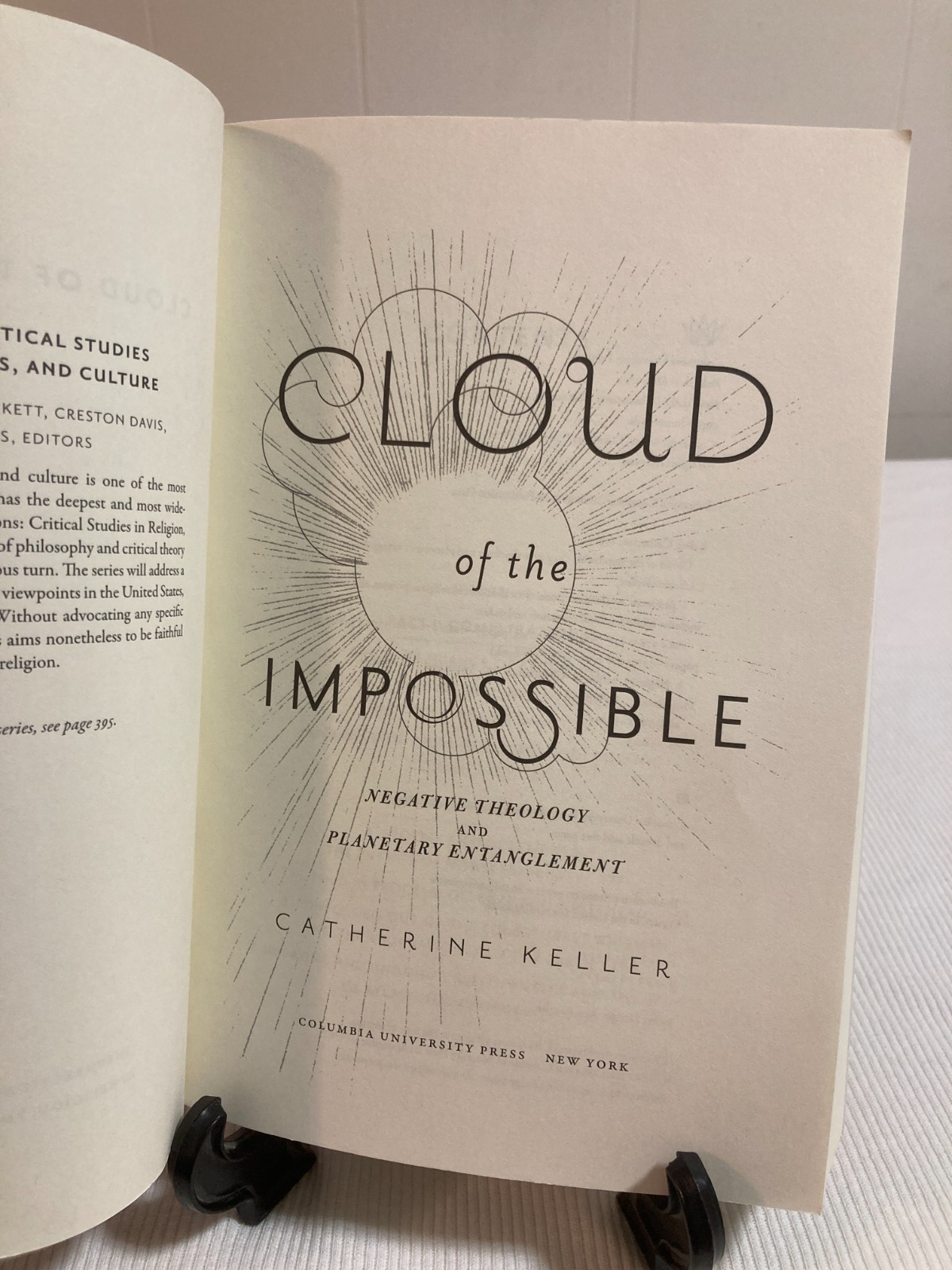 Cloud of the Impossible : Negative Theology and Planetary Entanglement, Paper…