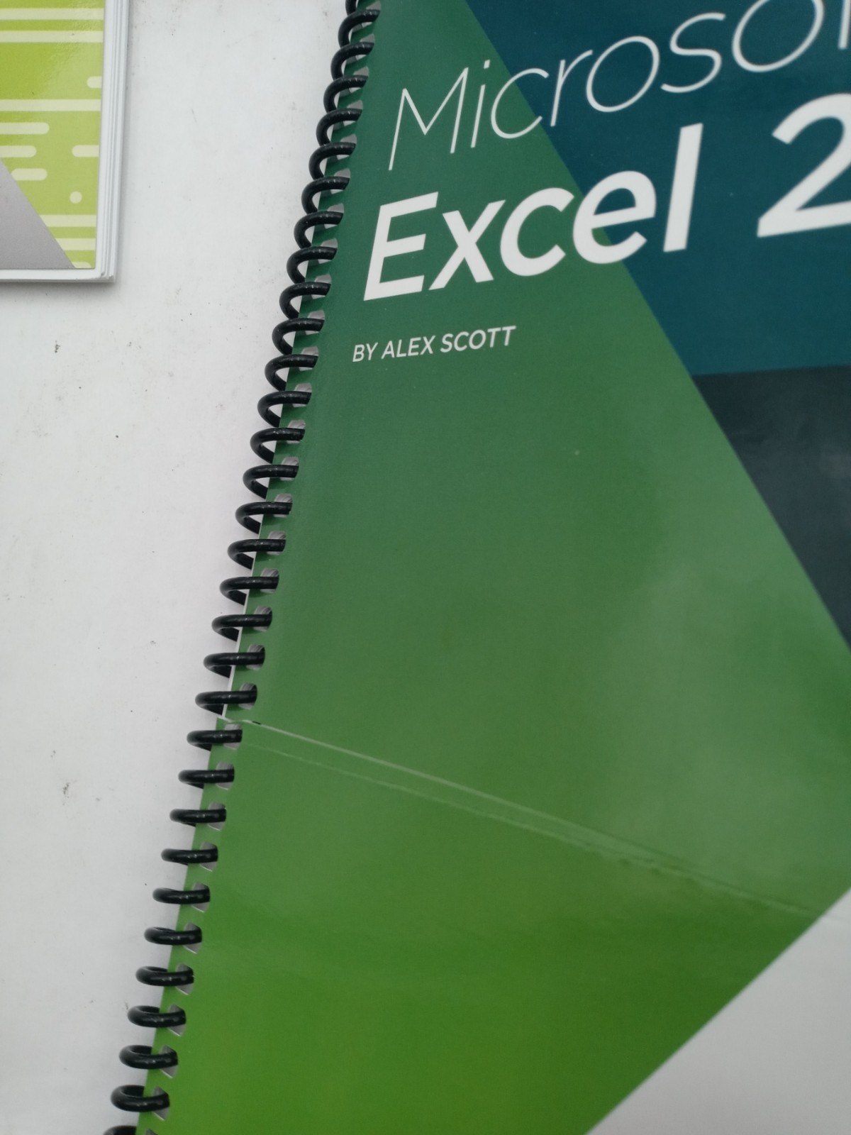 Microsoft Excel 2021 & 365 Level 2 of 3 Fast Course 9781640614772