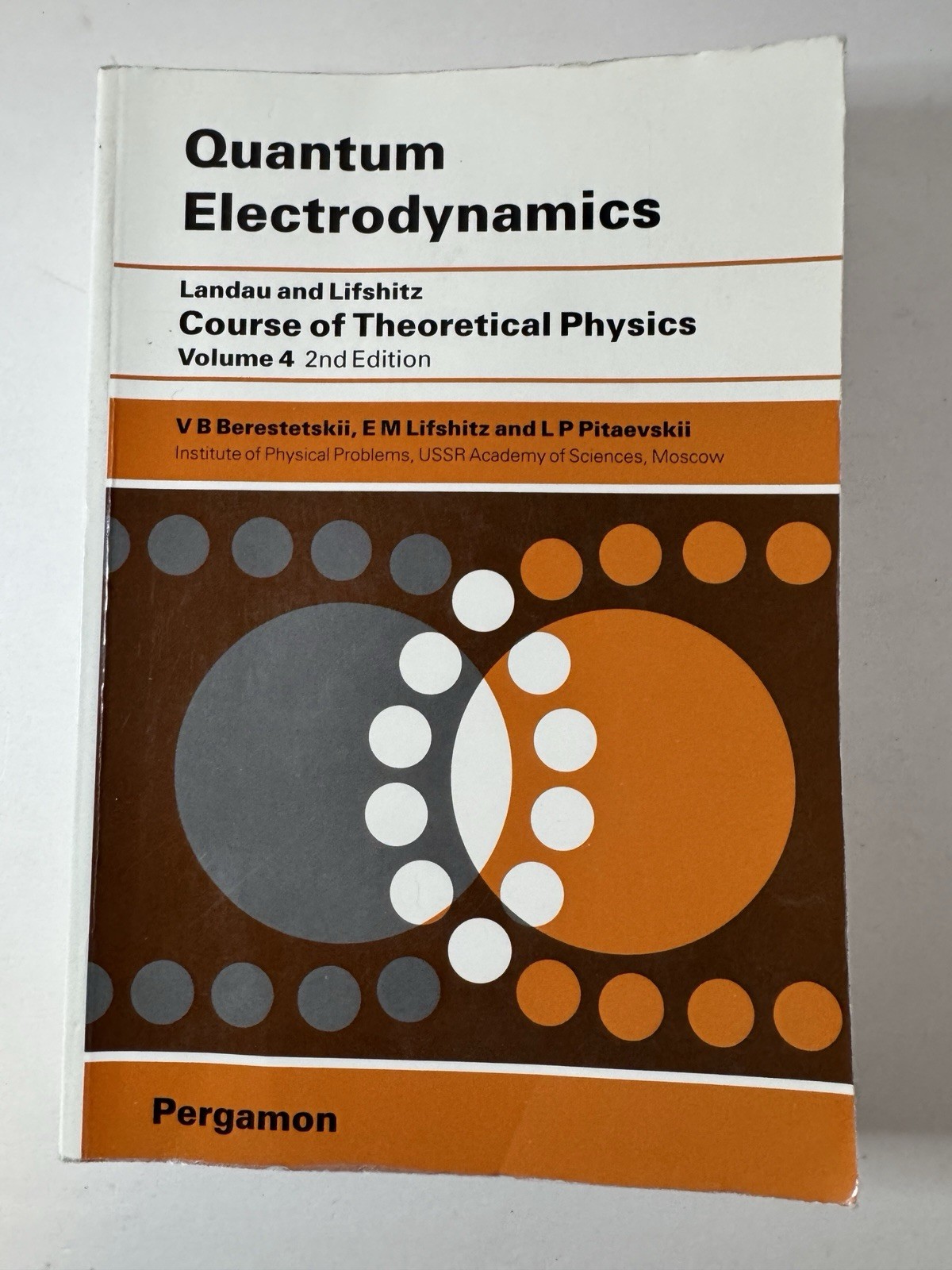 Quantum Electrodynamics (Course of Theoretical Physics)