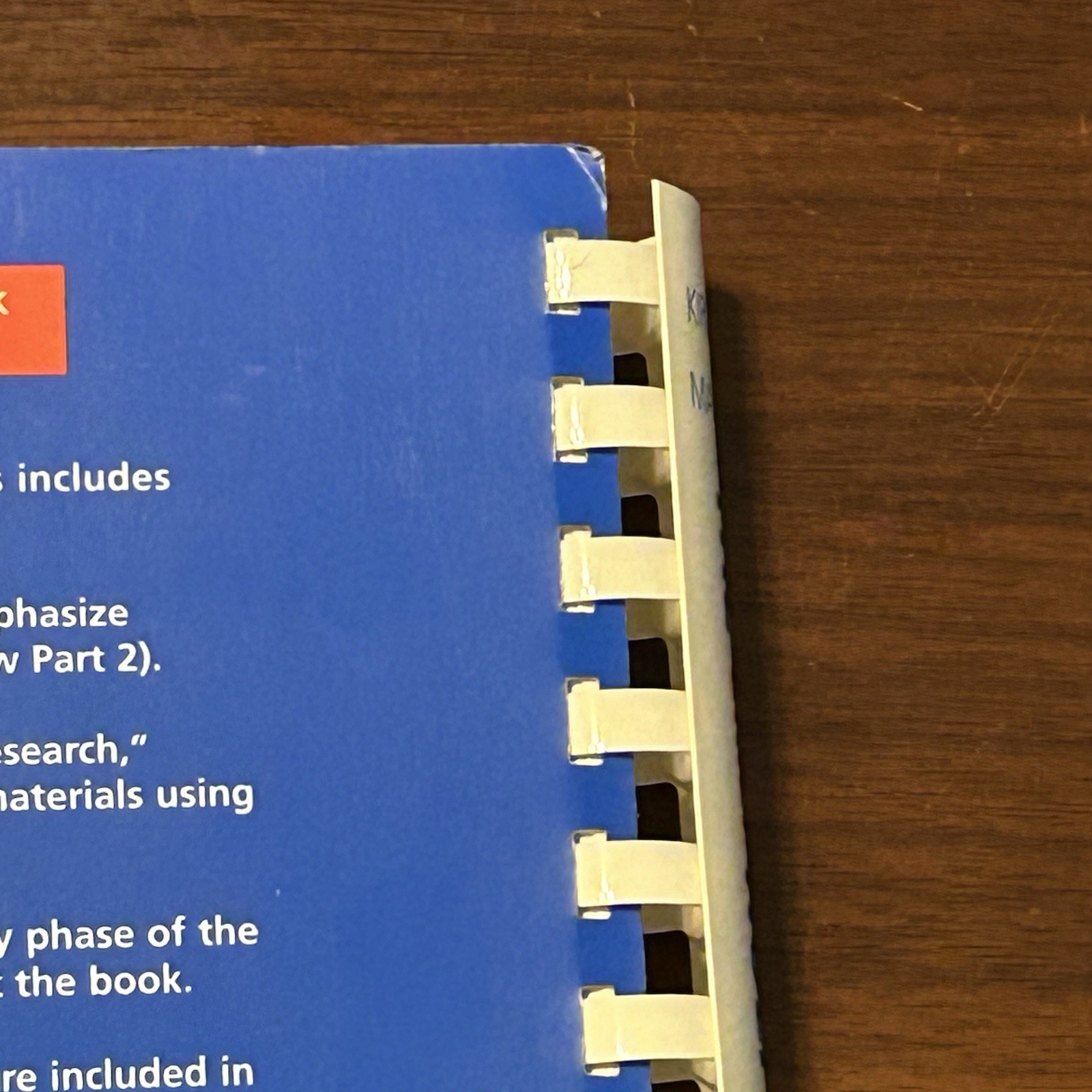 BRIEF HOLT REVISE 2nd Edition – Plastic Comb by Kirszner 1995 – ACCEPTABLE