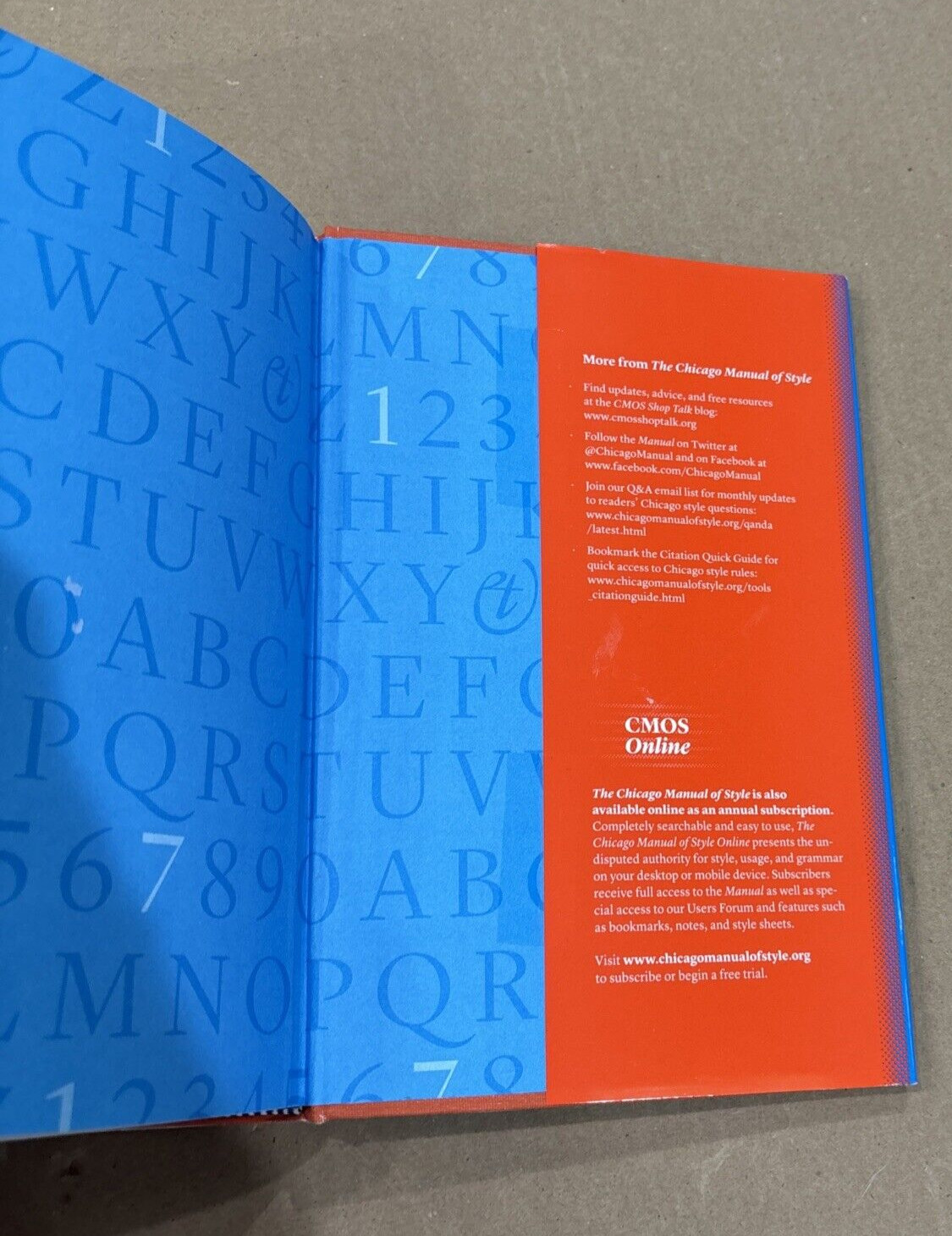 The Chicago Manual of Style, 17th Edition by University of Chicago Press 2017